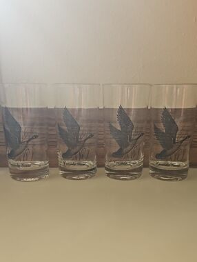 Set Of Four Awesome Candian Geese Etched Glasses